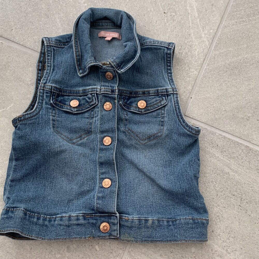 BCBG Girls Jean Denim Vest Snap Closure Pockets Size 6 Child
